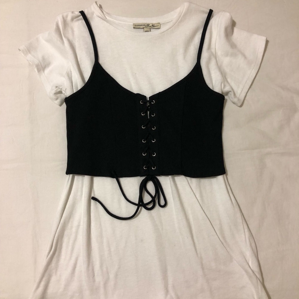 Short Sleeve Shirt with Black Crop Top Accessory